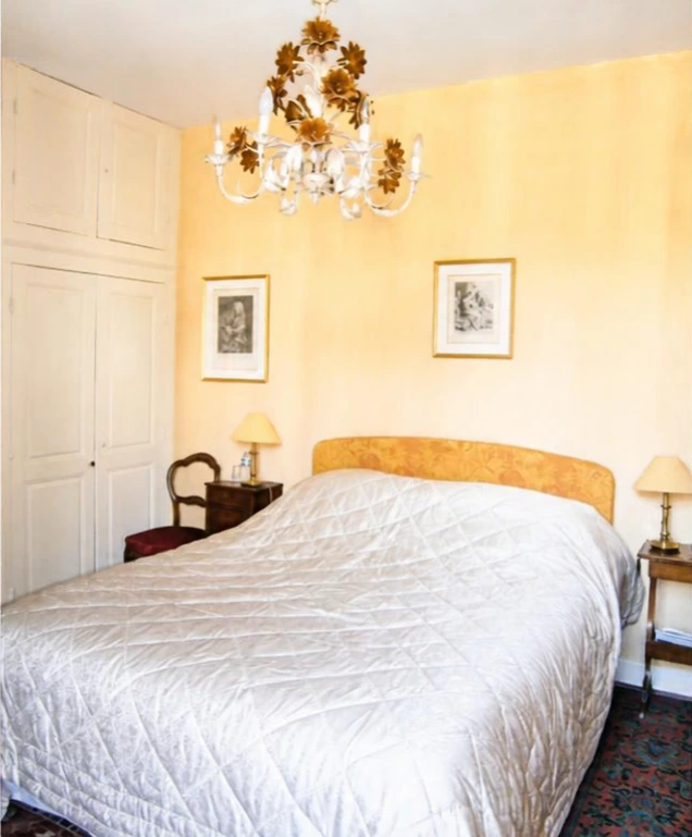 chambre Rennepont, avec salle de bain privée, grand lit confortable